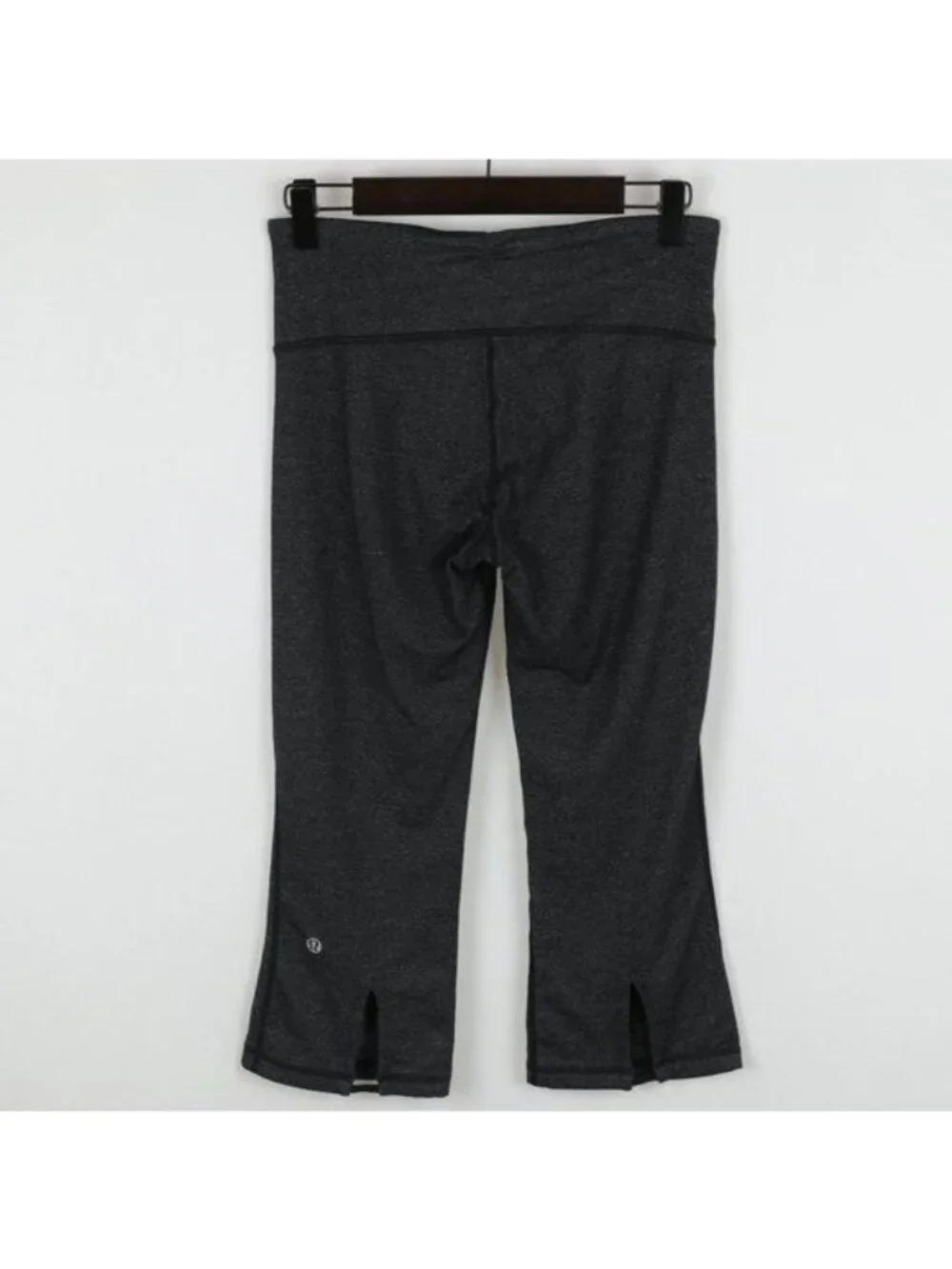 Lululemon Women's Size 4 Gray Heather Mid Rise Capri Flare Activewear Leggings